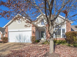 1000 Cambridge Place Ct, Chesterfield, MO 63017