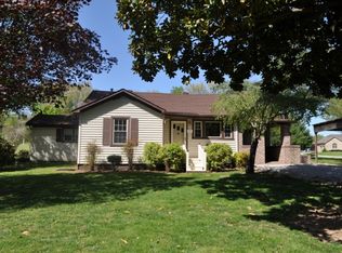 5232 Petros Rd, Woodburn, KY 42170