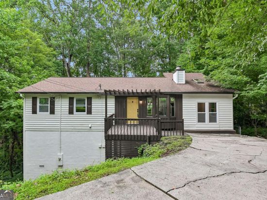 2272 Vistamont Dr, Decatur, GA 30033