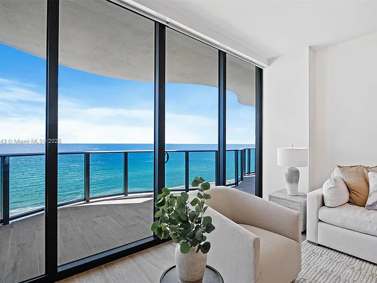900 N Ocean Blvd #1005 — Photo 17