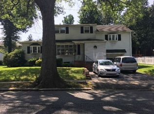 125 Pascack Ave, Emerson, NJ 07630