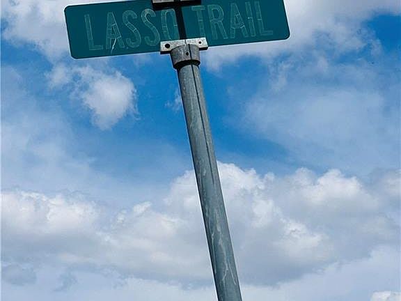3rd image of 2921 Lasso Trl