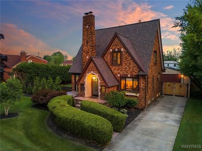 715 Woodland Dr, Buffalo, NY, 14223