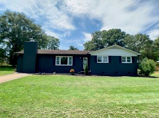 270 Hoopaugh Ave, Ellenboro, NC 28040