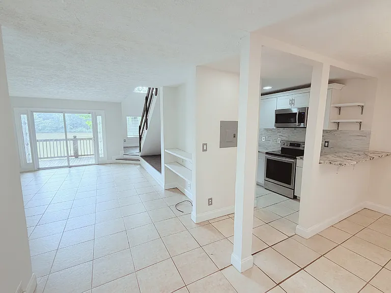 2814 Shellbark Rd — Photo 12