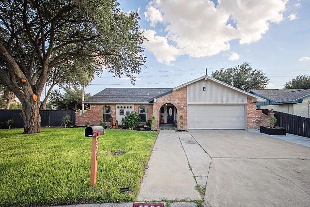 1st image of 2701 Esperanza Ln