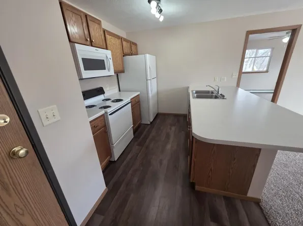 4124 W Newcomb Dr, Sioux Falls, SD