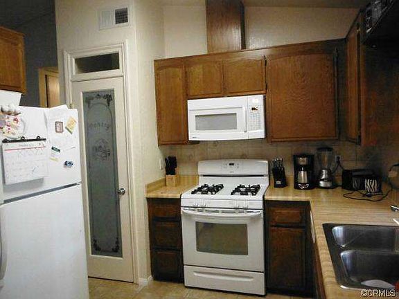 5th image of 2539 S Phoenix Pl