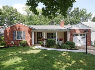 9354 Parkside Dr, Saint Louis, MO