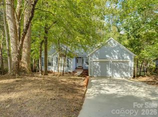 9207 Rainbow Forest Dr, Charlotte, NC 28277