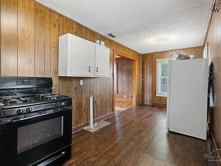 3107 Garfield St — Photo 16