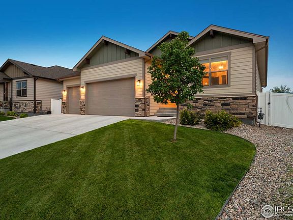 2nd image of 670 Vermilion Peak Dr