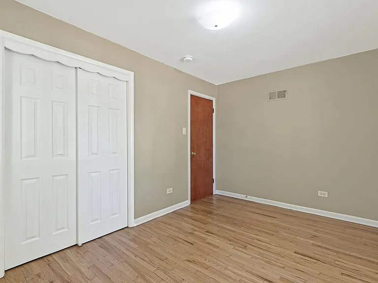 2630 S York St — Photo 12