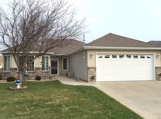 831 Willow View Ln, Waite Park, MN 56387