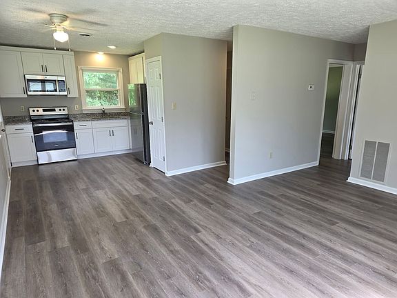 2nd image of 7426 Bellehaven Dr