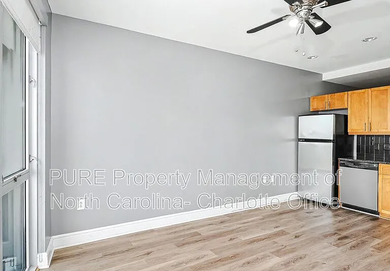 333 W Trade St #2101 — Photo 5