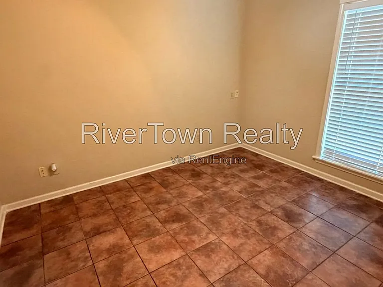 645 Gookin Pl #201 — Photo 11