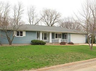 3210 Terry Dr SE, Cedar Rapids, IA 52403
