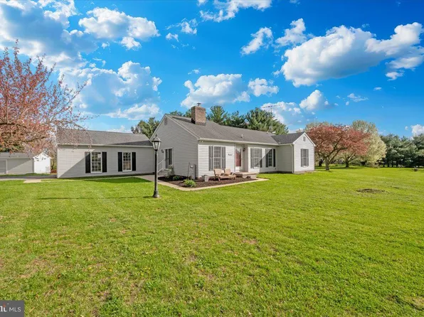 1345 Wakefield Valley Rd, New Windsor, MD 21776