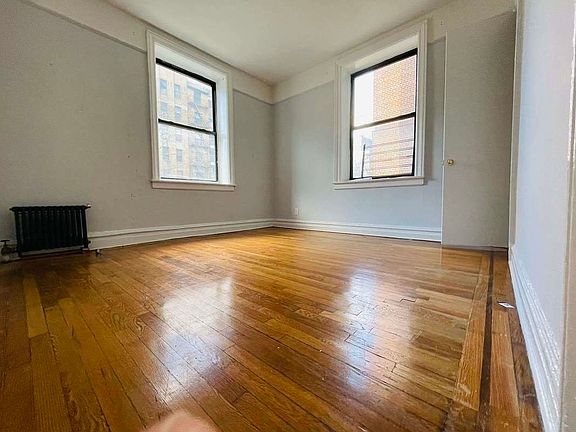 4th image of 2157 Ocean Ave #1X