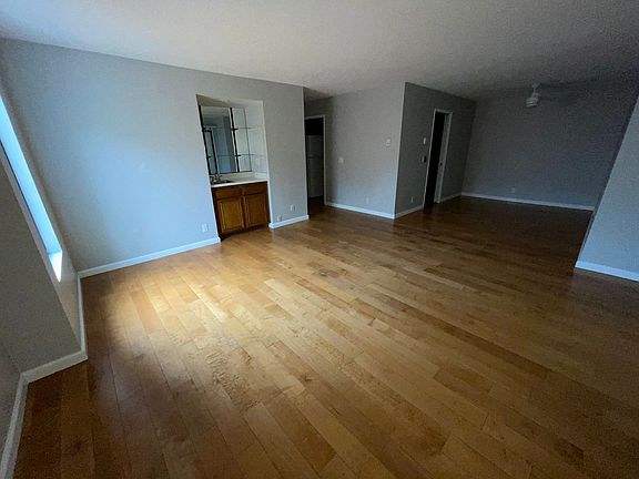 5th image of 2032 E Bermuda St Unit 107