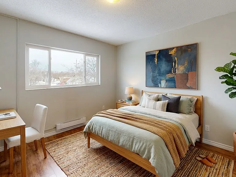 273 Queen St #B — Photo 2