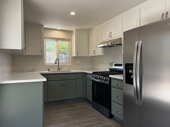 3rd image of 121 Unity Way