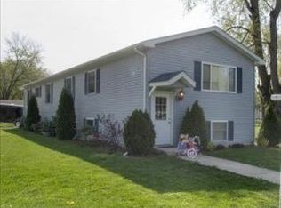 702 S Douglas Ave, Three Rivers, MI 49093