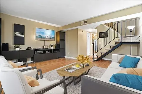 24307 La Glorita Cir — Photo 10