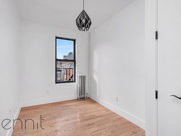 5th image of 716 Jefferson Ave #4B