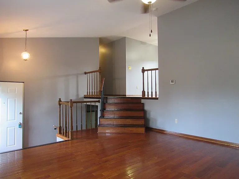 696 Cottonwood Dr — Photo 5