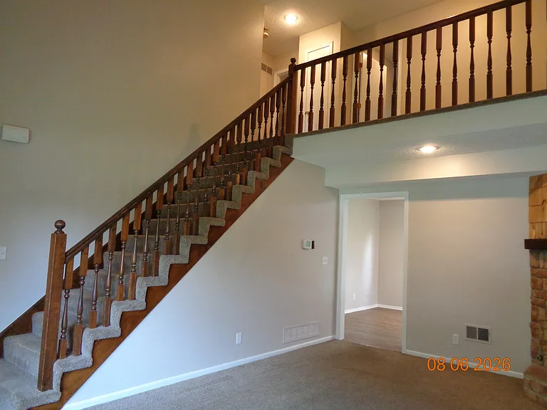 6708 W 150th St — Photo 3