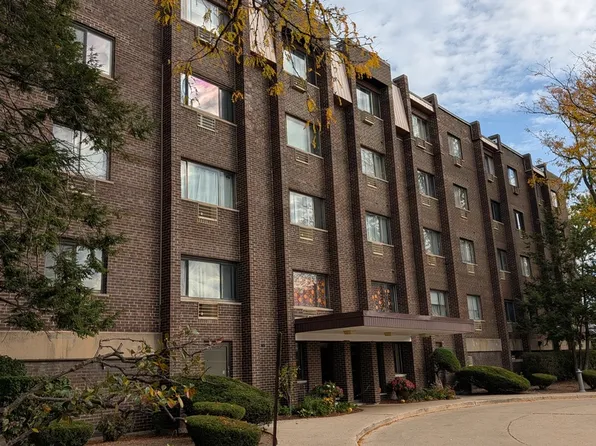 8444 W Wilson Ave Unit 407, Chicago, IL 60656