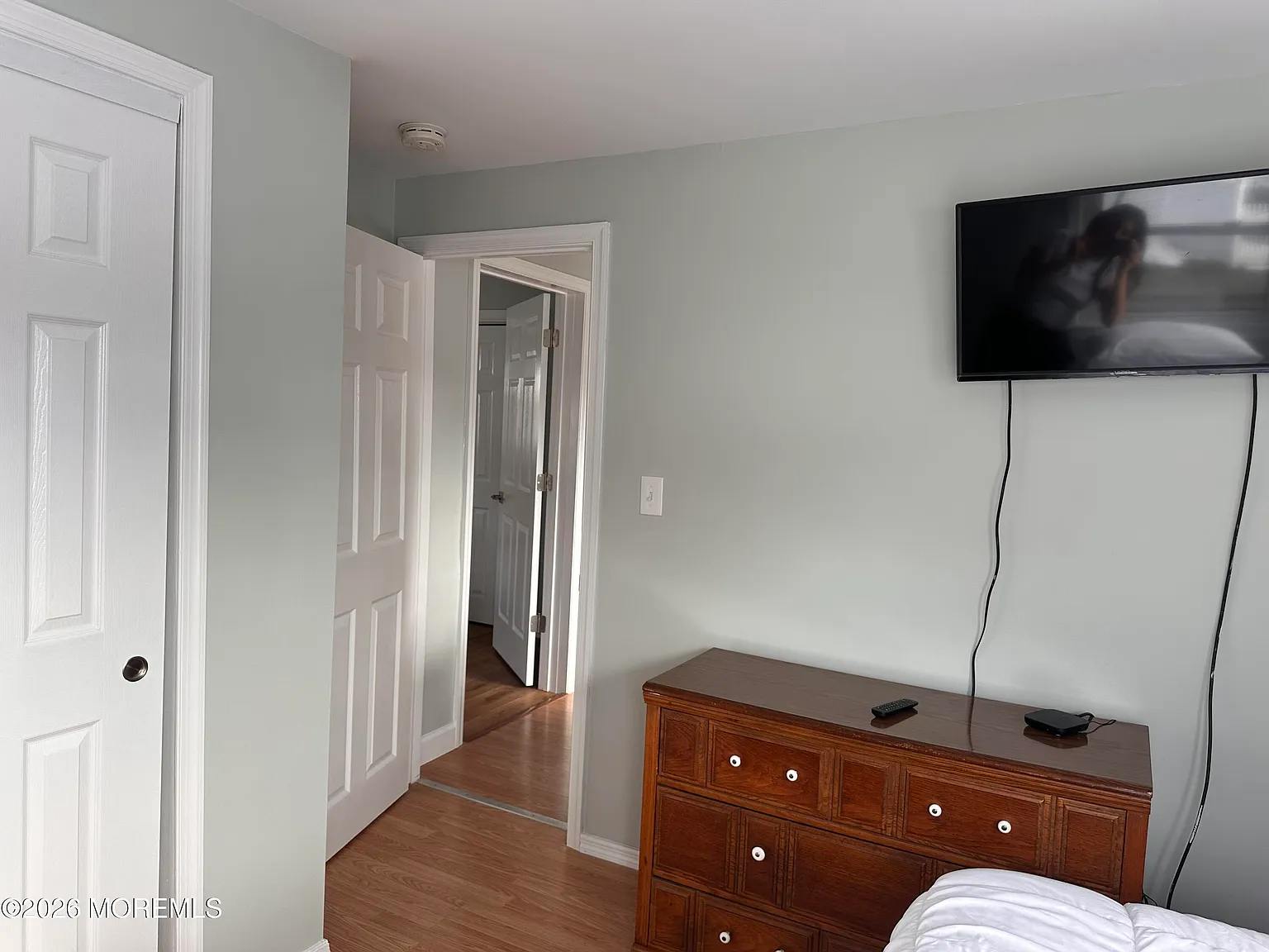 2 bed, 800 sqft, $3,550 — Photo 4