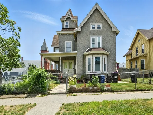 180 Pine St, Holyoke, MA 01040