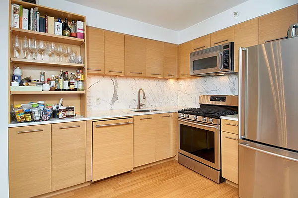 Sold by Nest Seekers International | media 5