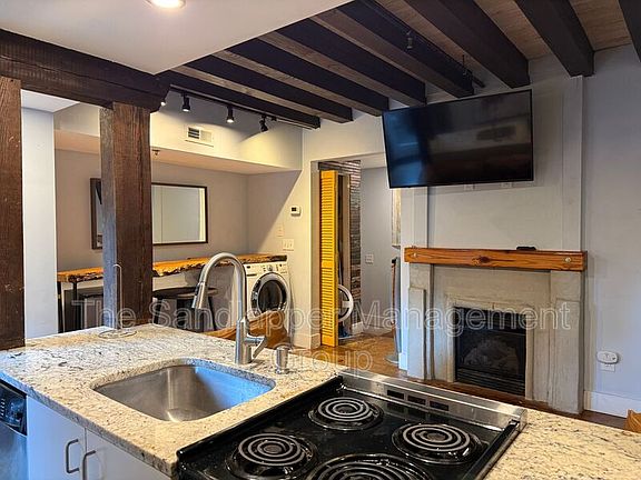 4th image of 2 Francis St Unit A