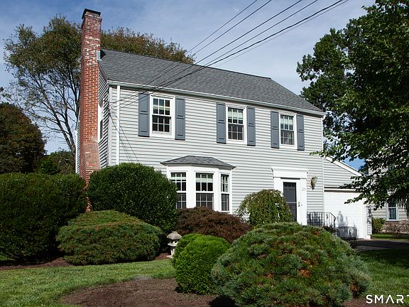 4th image of 28 Tunxis Road