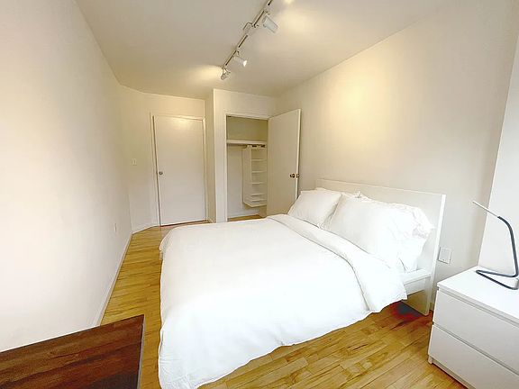 4th image of 49 Ludlow St APT 5B