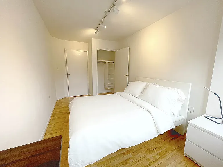 49 Ludlow St #5B — Photo 4