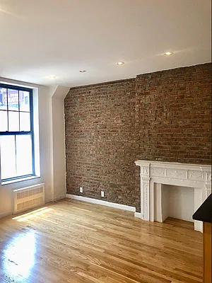 Rented by Voro New York | media 7