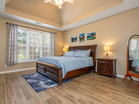 4th image of 3431 Blaisdell Rd