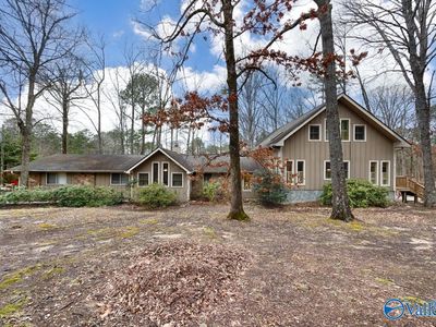 174 Heather St, Laceys Spring, AL, 35754