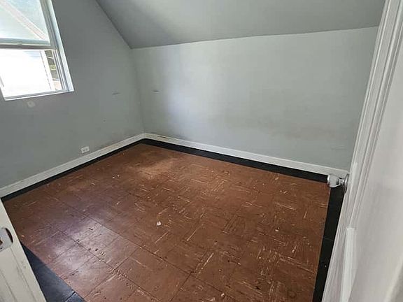 upper bedroom