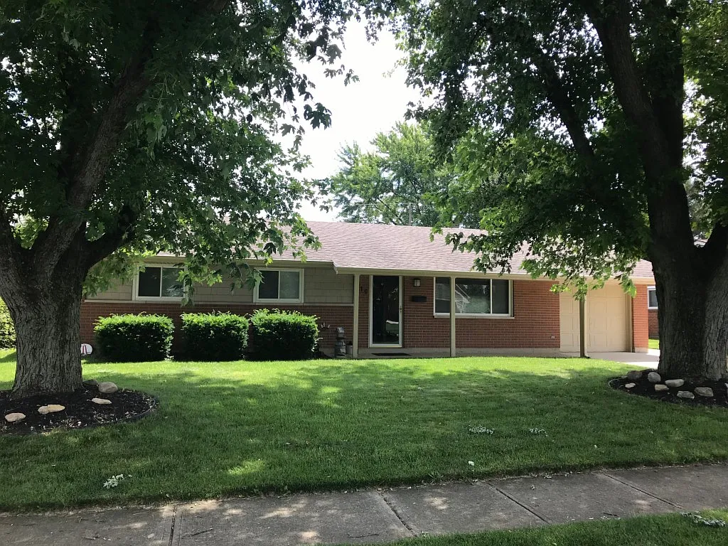 110 Shaw Rd photo 1
