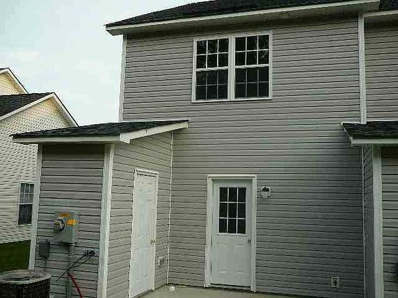 3rd image of 1000 Springwood Dr