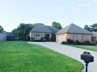 532 Becky Ln, Lake Charles, LA 70605