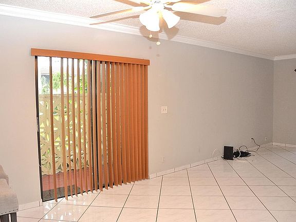 5th image of 11602 NW 29th Ct #3W