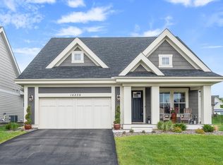16239 Dutch Barn Dr, Lakeville, MN 55044