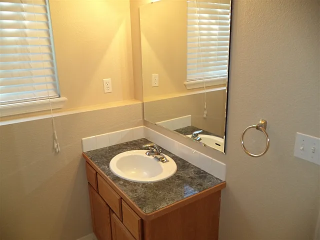 2344 N Ayrshire Pl — Photo 8